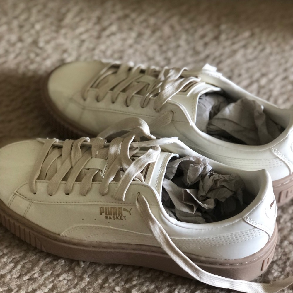 Patent Leather Puma’s (EXCELLENT CONDITION)